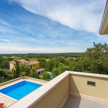 Beautiful Stupenda With Whirlpool In Porec Villa Montižana