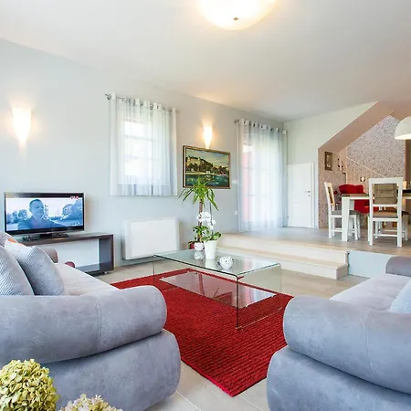 Villa Beautiful Stupenda With Whirlpool In Porec *
