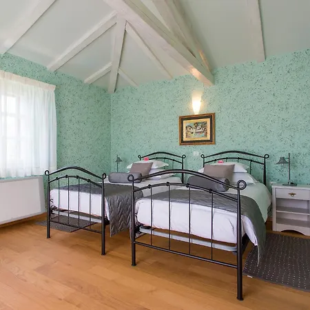 Villa Beautiful Stupenda With Whirlpool In Porec *