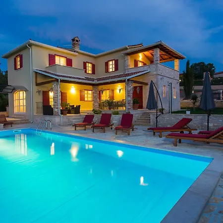 Villa Beautiful Stupenda With Whirlpool In Porec *