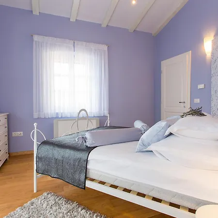 Villa Beautiful Stupenda With Whirlpool In Porec *